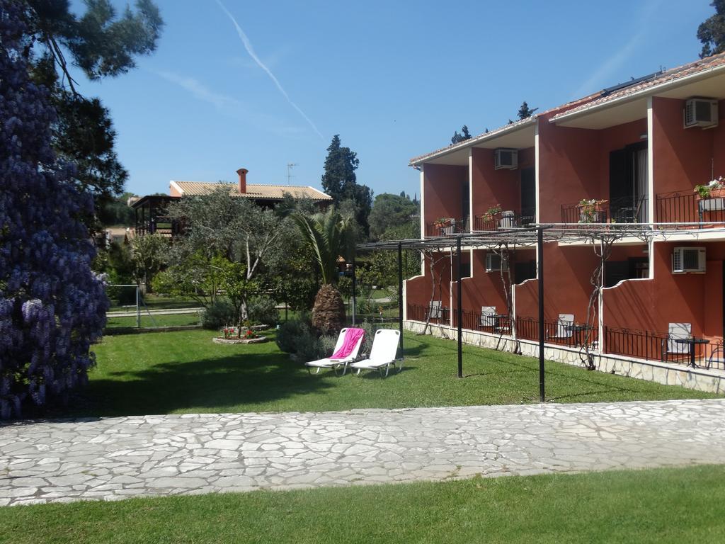 Dassia Beach Pension Exterior foto